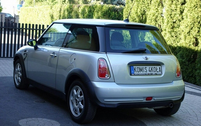 MINI ONE cena 12900 przebieg: 137000, rok produkcji 2006 z Janowiec Wielkopolski małe 106